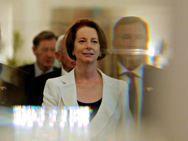 Australia to give $200 million aid to Pakistan Australia to give $200 million aid to Pakistan