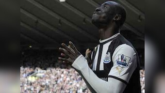 EPL: Cisse's strike helps Newcastle stun Chelsea, Spurs win 