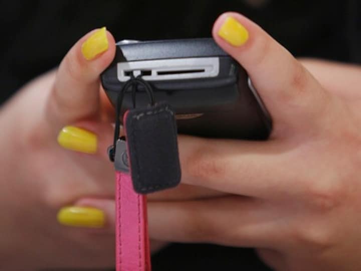 Demand for mobile handsets likely to reach 250 mn in 2014 Demand for mobile handsets likely to reach 250 mn in 2014