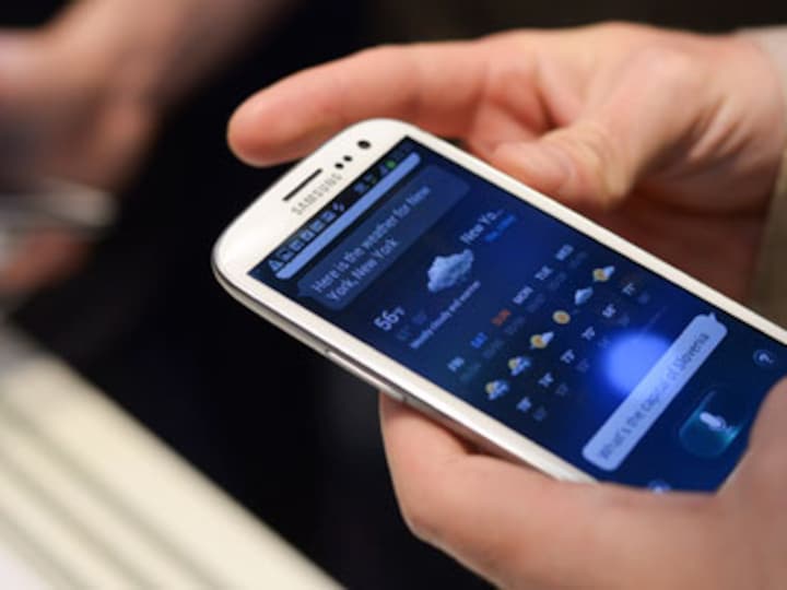 Samsung blocks S-Voice access after leak to Android community