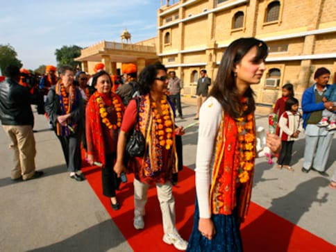 tourist arrivals in india 2012