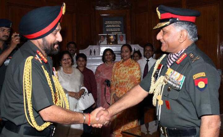 Images: General VK Singh bids farewell, hands over charge