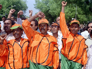 BJP slams UPA, DMK on Lankan Tamils issue BJP slams UPA, DMK on Lankan Tamils issue