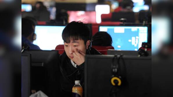 China shuts down 535 'porno' microblogs