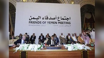 Yemen government troops advance; donors pledge $4 bn aid