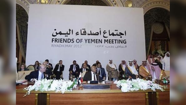 Yemen government troops advance; donors pledge $4 bn aid