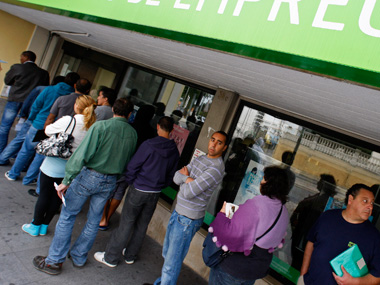 ILO predicts 75 million unemployed youths in 2012 ILO predicts 75 million unemployed youths in 2012