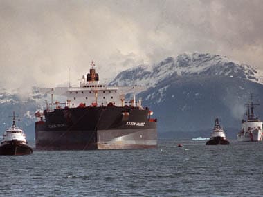 SC bars toxic ship Exxon Valdez from entering India
