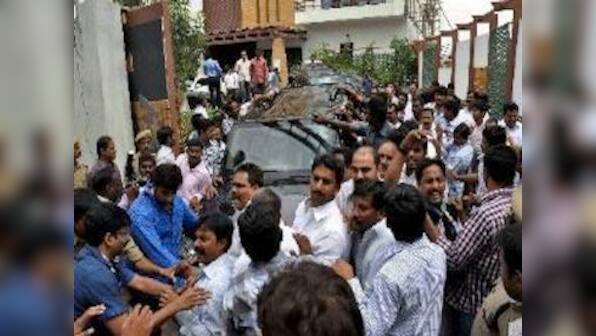 Jagan's mother blames Sonia for arrest