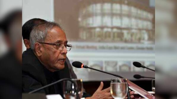 The president should be political, not a 'figurehead'