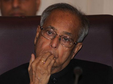 Pranab 'walks' the talk on presidency: Is it a hint to Sonia? Pranab 'walks' the talk on presidency: Is it a hint to Sonia?