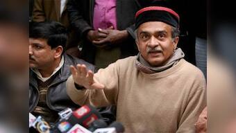 Team Anna alleges PM is acting like 'Shikhandi'