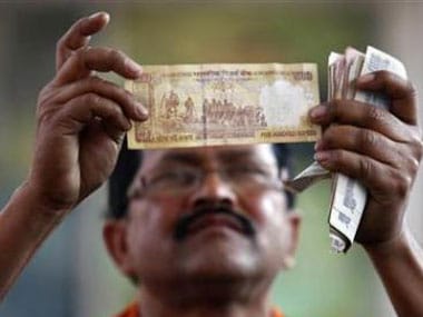 Indian Rupee Gains, Nifty 50 Weakens on RBI Rate Hold. USD/INR