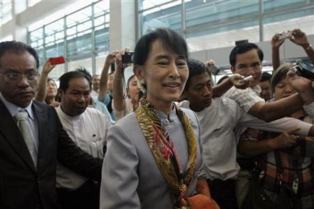 Suu Kyi kicks off Euro tour, set to steal Myanmar spotlight Suu Kyi kicks off Euro tour, set to steal Myanmar spotlight