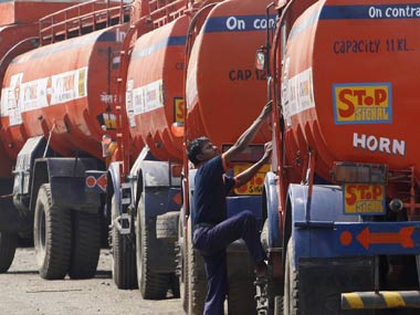 IOC, HPCL gain following slump in crude prices IOC, HPCL gain following slump in crude prices