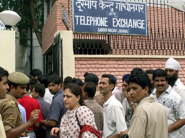 BSNL employees protest for pay revision, perks BSNL employees protest for pay revision, perks