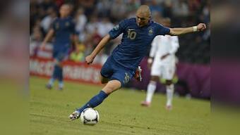 England weather French storm to earn 1-1 draw