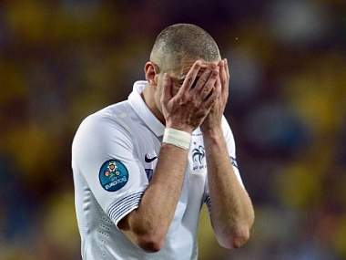 Real Madrid star Karim Benzema arrested over alleged sextape blackmail: legal source Real Madrid star Karim Benzema arrested over alleged sextape blackmail: legal source