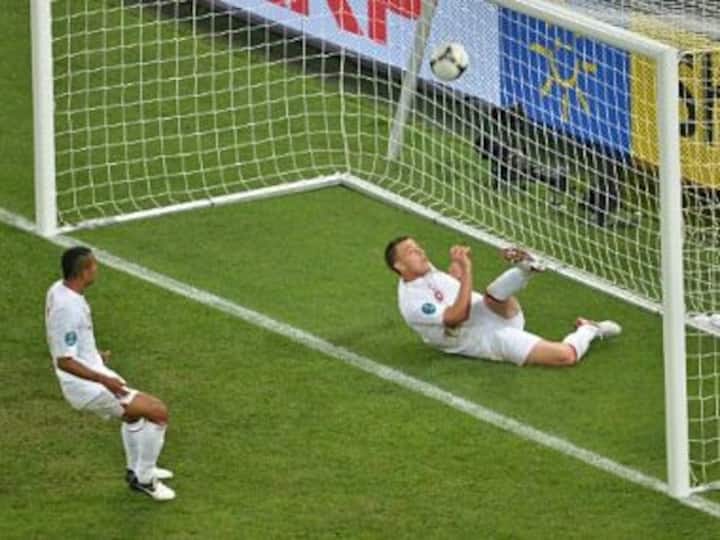 Head of referees Collina admits mistake over Ukraine goal