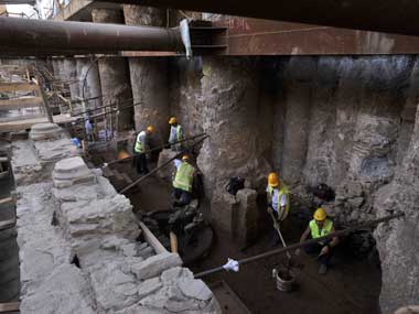 Archaeologists discover 2000-year-old road in Greece Archaeologists discover 2000-year-old road in Greece