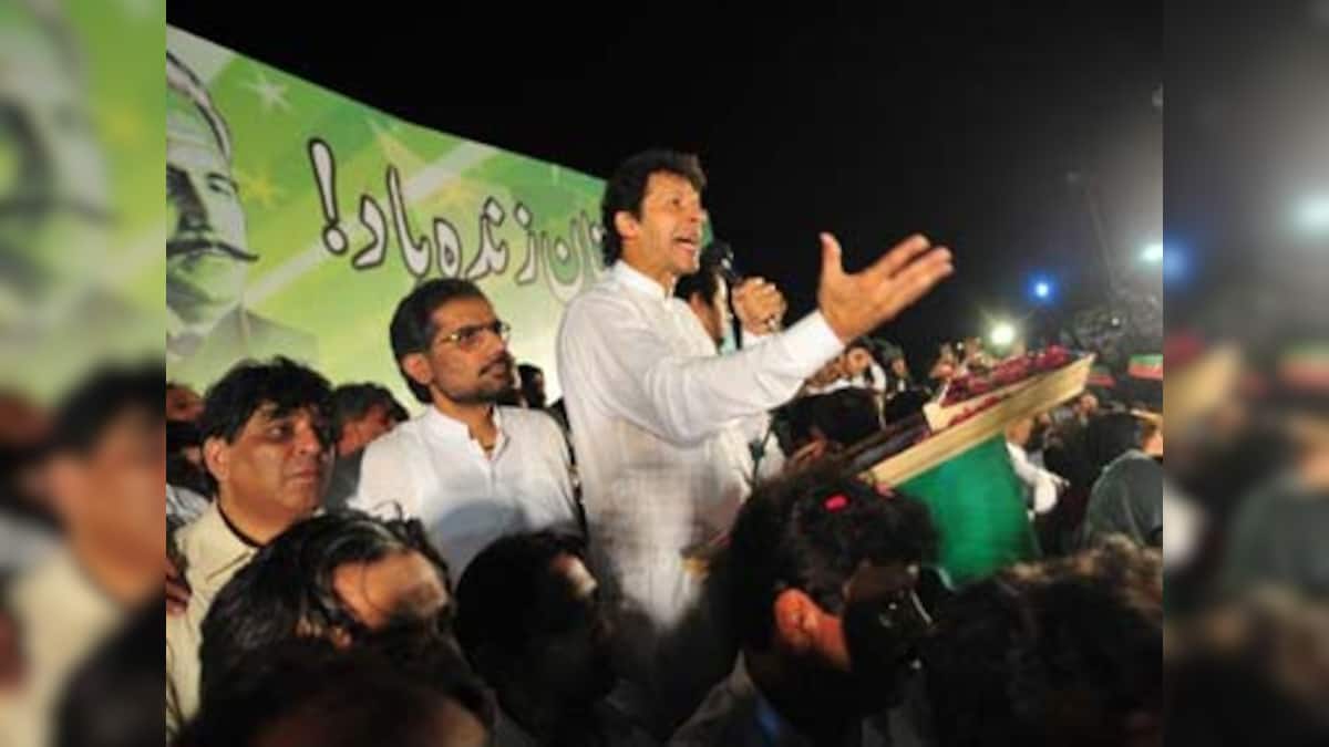 Zardari's popularity dips, Imran most popular leader in Pak – Firstpost