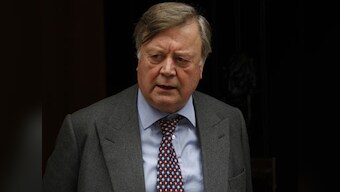 Internet trolls face tough new UK rules