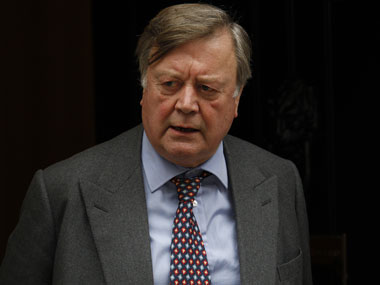 Internet trolls face tough new UK rules Internet trolls face tough new UK rules