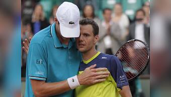 French Open: Mathieu prevails over Isner in 5-hour match 