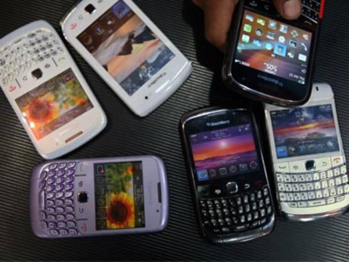 Move over banks, make way for mobile wallets