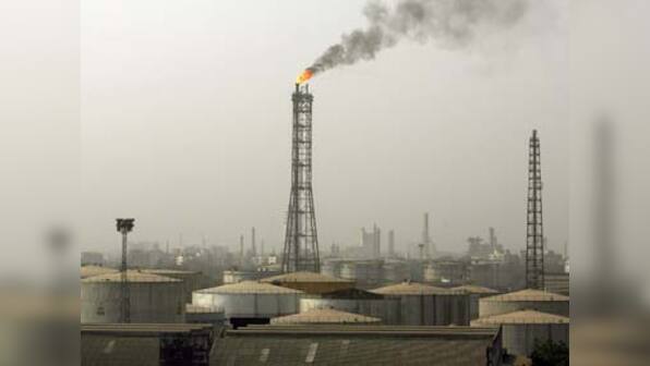 Oil glut hits price, $100-$120 reasonable: OPEC chief