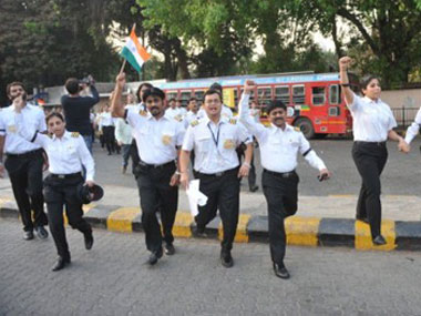 AI is hurting: 100 pilots take workload of 400 AI is hurting: 100 pilots take workload of 400