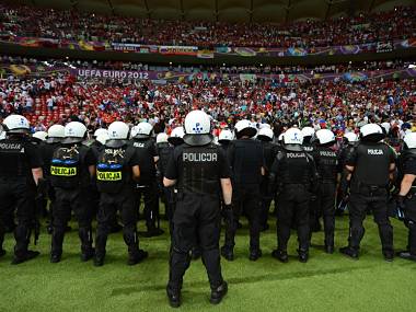 Polish president slams hooliganism at Euro 2012 Polish president slams hooliganism at Euro 2012