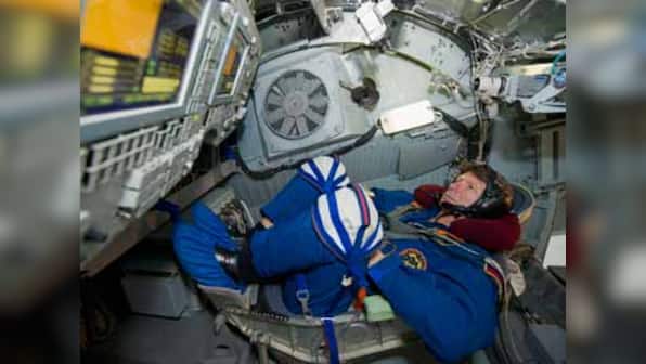 Chinese astronauts in space get first e-mail from earth