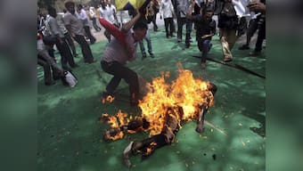 China reports self-immolation in Tibetan area