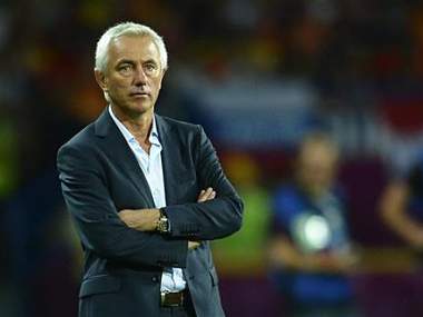 Euro 2012: Van Marwijk resigns after Netherlands flop Euro 2012: Van Marwijk resigns after Netherlands flop