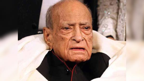Veteran actor AK Hangal returns to acting with 'Madhubala'