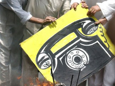 BSNL, MTNL could get Rs 12,800 cr refund after govt meeting on Jan 9 BSNL, MTNL could get Rs 12,800 cr refund after govt meeting on Jan 9