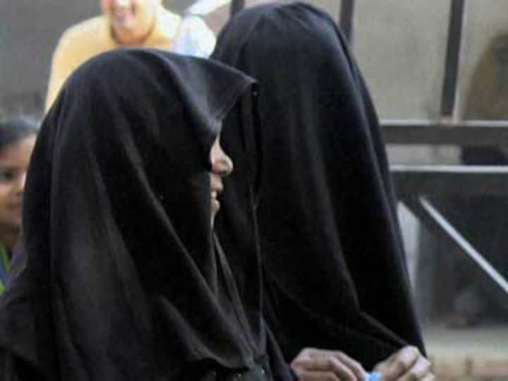 Muslim women should not watch men with 'bare knees' playing football, says Deoband Islamic cleric