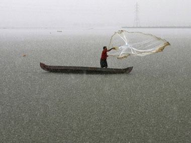 Indian fisherman killed in US Navy firing off Dubai Indian fisherman killed in US Navy firing off Dubai