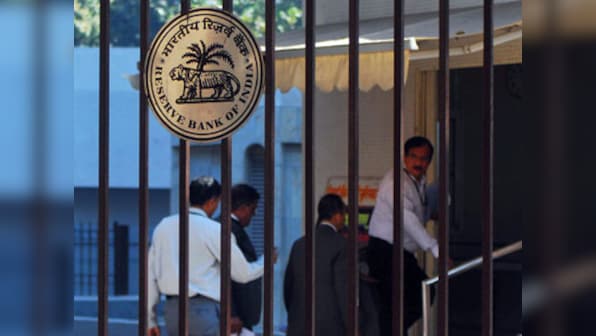 RBI in favour of relaxing investment limit for FIIs in bonds