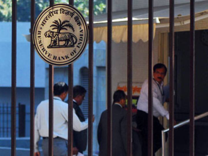 RBI announces measures to attract capital inflow