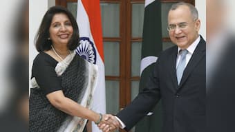 Pakistan's new envoy reaches India ahead of foreign secy talks