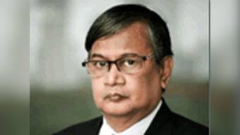 Sekhar Basu takes charge as Barc director