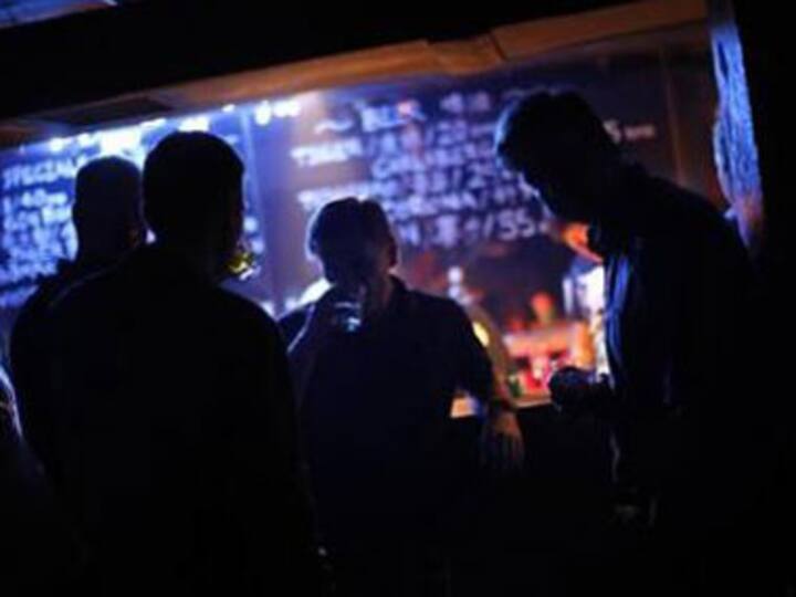 Damp bomb shelters now trendy Shanghai hot spots