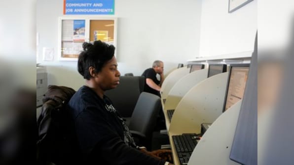 US job scene looks up; unemployment aid demand down