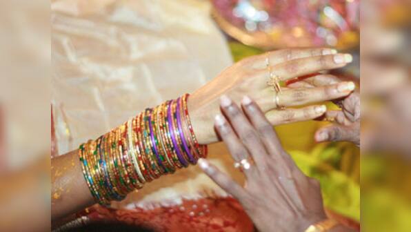 Taunted over dark-skinned bride, groom commits suicide