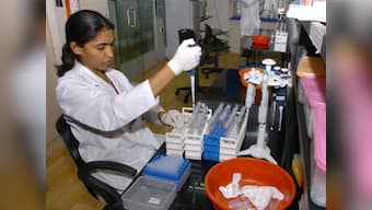 Working night shift may increase breast cancer risk