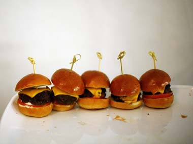 Fast food even once a week ups heart disease risk Fast food even once a week ups heart disease risk