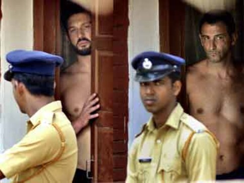 Italian marines' plea to stop trial: SC notice to Centre, Kerala Italian marines' plea to stop trial: SC notice to Centre, Kerala