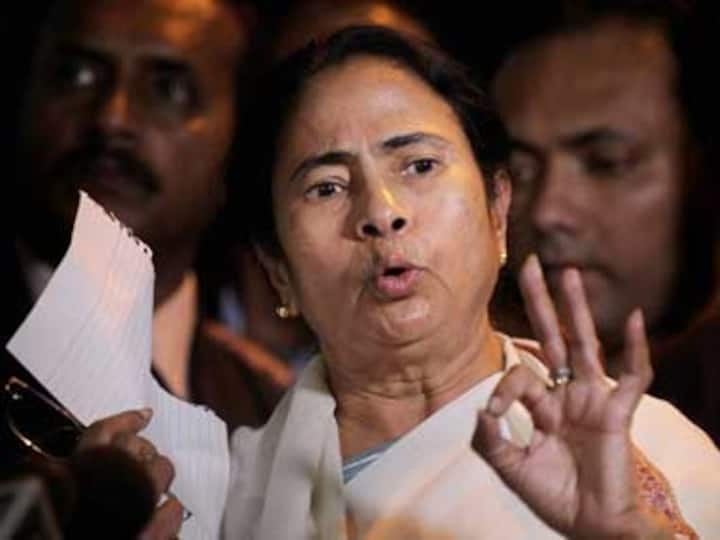 VP Polls: Ansari calls Mamata to seek support